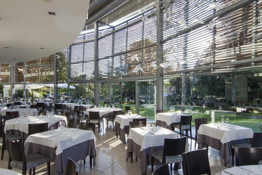 Inverigo Hotel Exterior photo